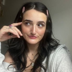 Meet your Posher, Coralee